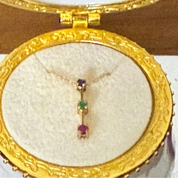 NWT Vintage 10K Gold 3-Stone Pendant Necklace 18” Ruby Emerald Sapphire GIFT - Picture 2 of 10
